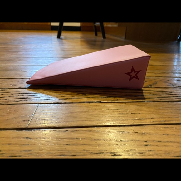 American girl doll gymnastics set - Picture 2 of 8